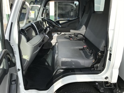 2017 Mitsubishi Canter - Thumbnail
