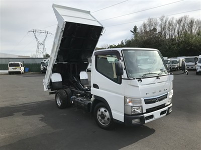 2017 Mitsubishi Canter - Thumbnail