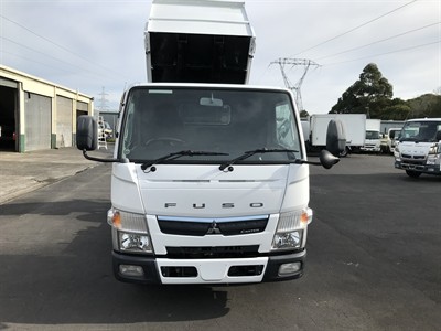 2017 Mitsubishi Canter - Thumbnail