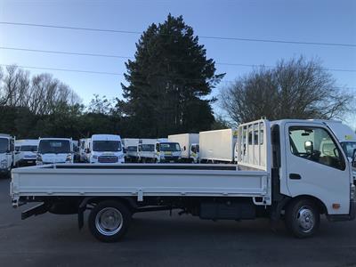 2018 Toyota Dyna - Thumbnail
