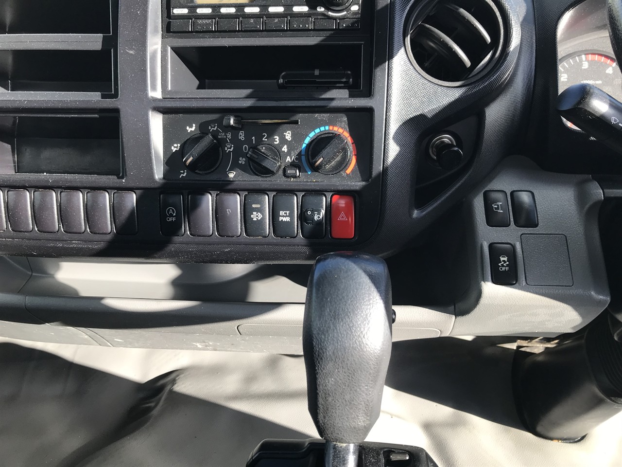 2015 Hino Dutro