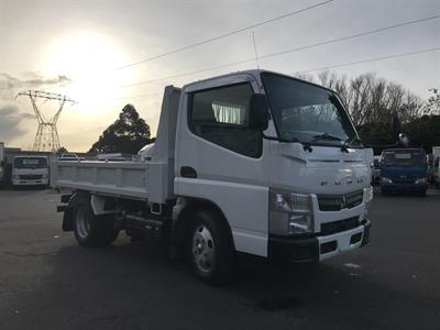 2013 Mitsubishi Canter - Thumbnail
