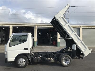 2013 Mitsubishi Canter - Thumbnail