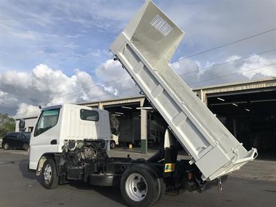 2013 Mitsubishi Canter - Thumbnail