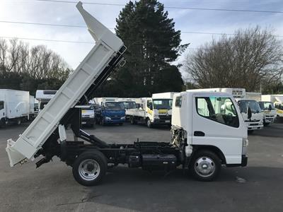 2013 Mitsubishi Canter - Thumbnail