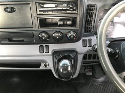2013 Mitsubishi Canter - Thumbnail