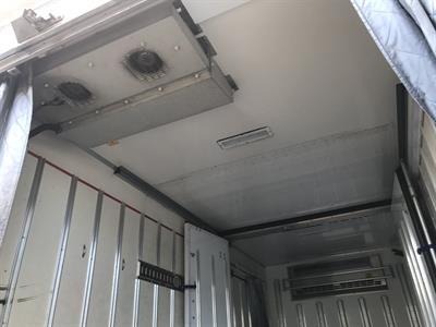 2019 Isuzu Elf - Thumbnail
