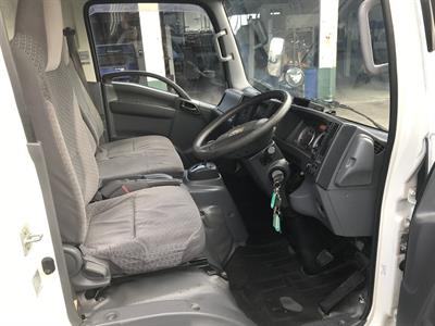 2019 Isuzu Elf - Thumbnail