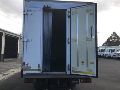 2019 Isuzu Elf - Thumbnail