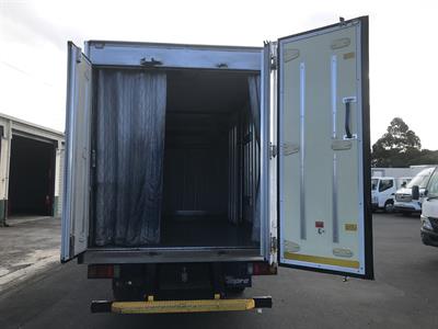 2019 Isuzu Elf - Thumbnail