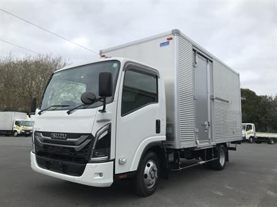 2024 Isuzu Elf - Thumbnail