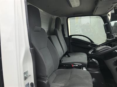 2024 Isuzu Elf - Thumbnail