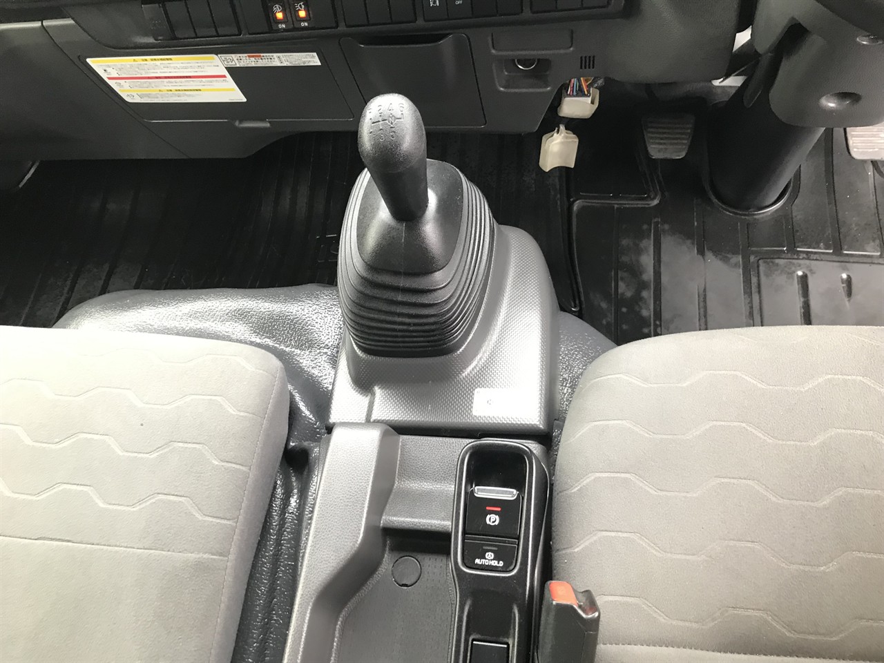 2024 Isuzu Elf