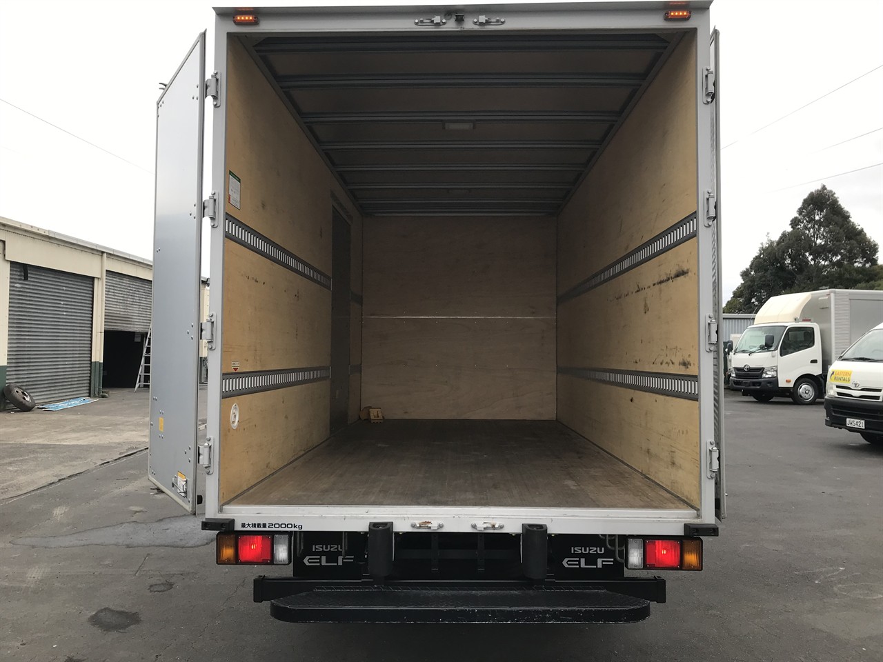 2024 Isuzu Elf