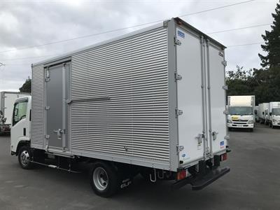 2024 Isuzu Elf - Thumbnail