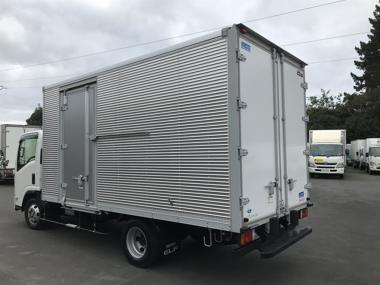 2024 Isuzu Elf