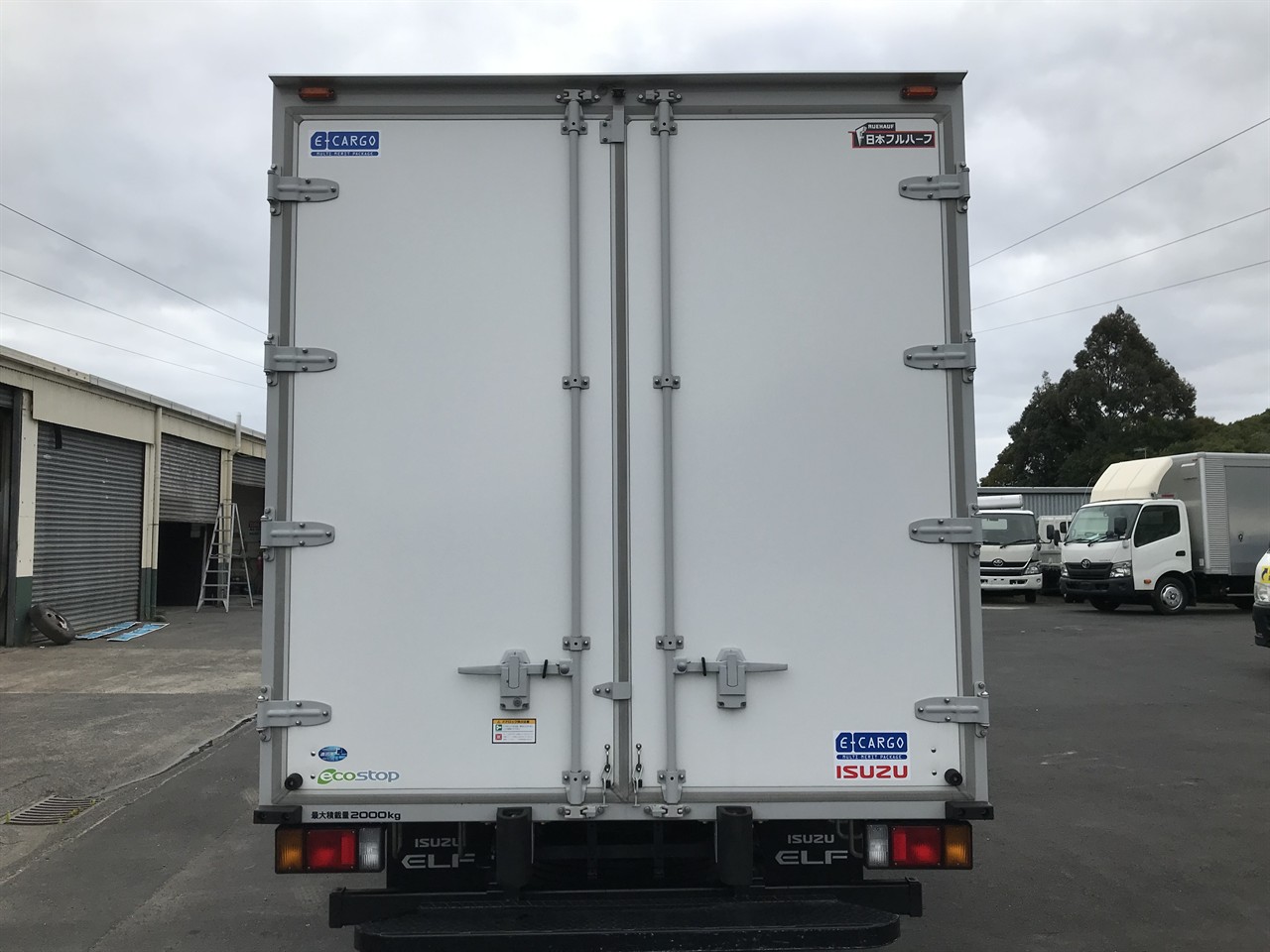 2024 Isuzu Elf