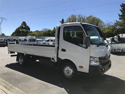 2014 Toyota Dyna - Thumbnail