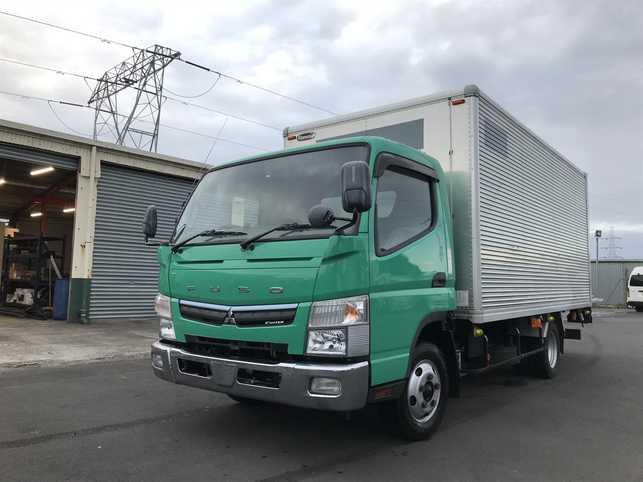 2018 Mitsubishi Canter