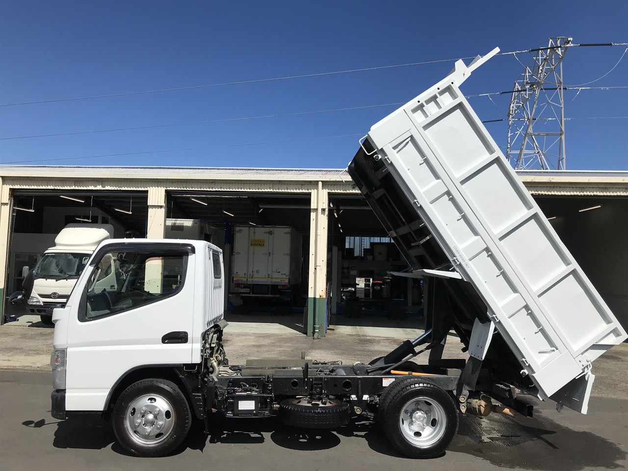2018 Mitsubishi Canter