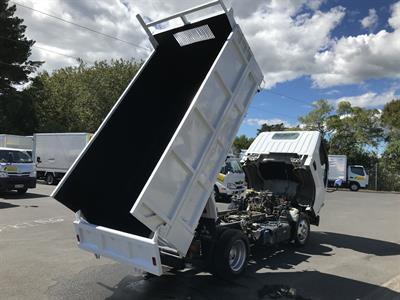 2018 Mitsubishi Canter - Thumbnail
