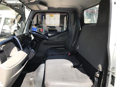 2018 Mitsubishi Canter - Thumbnail