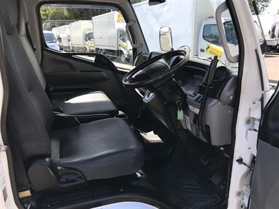 2018 Mitsubishi Canter - Thumbnail