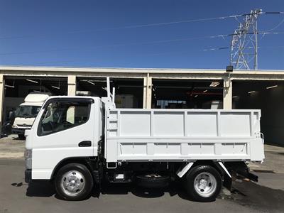 2018 Mitsubishi Canter - Thumbnail
