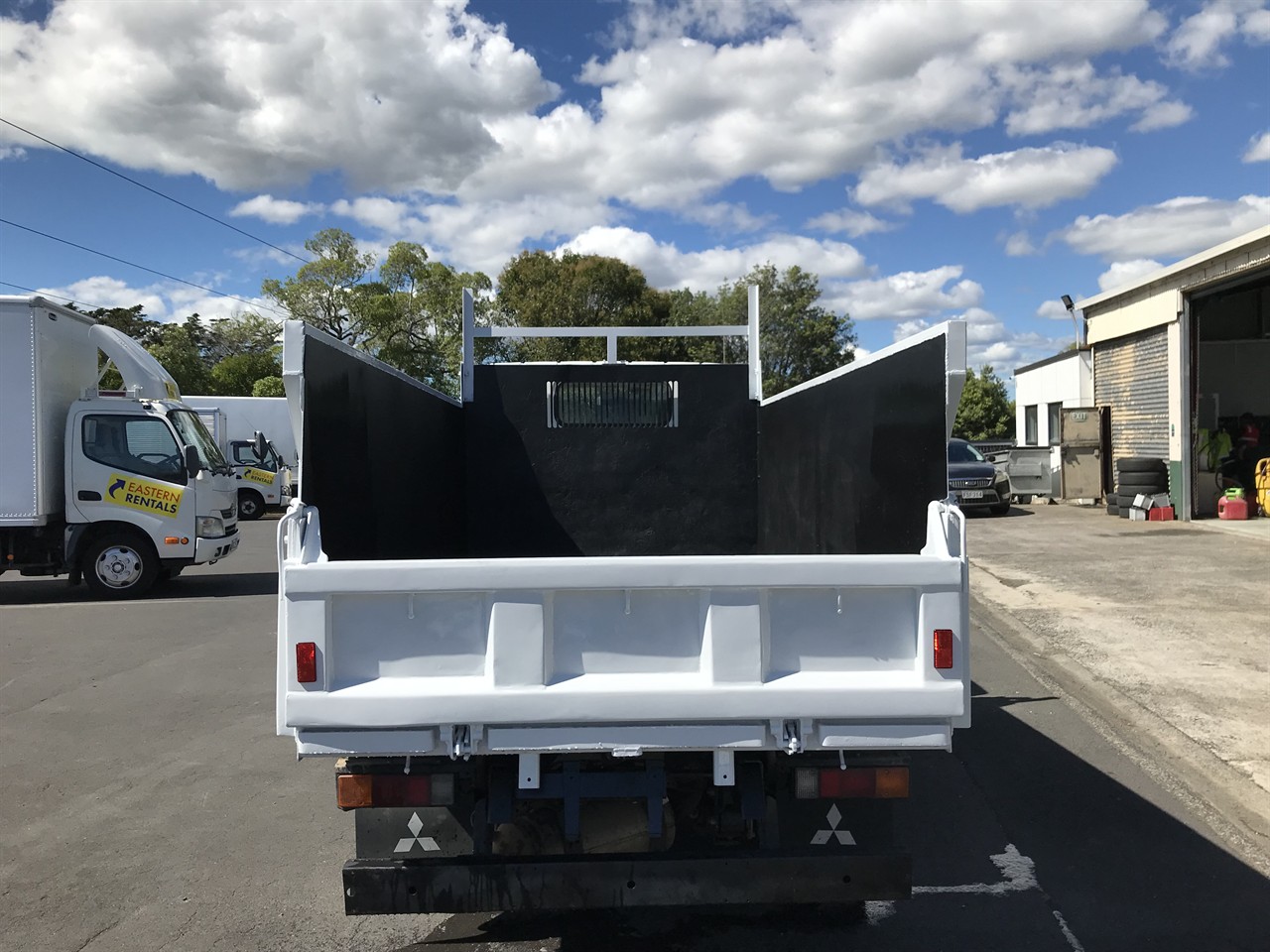 2018 Mitsubishi Canter