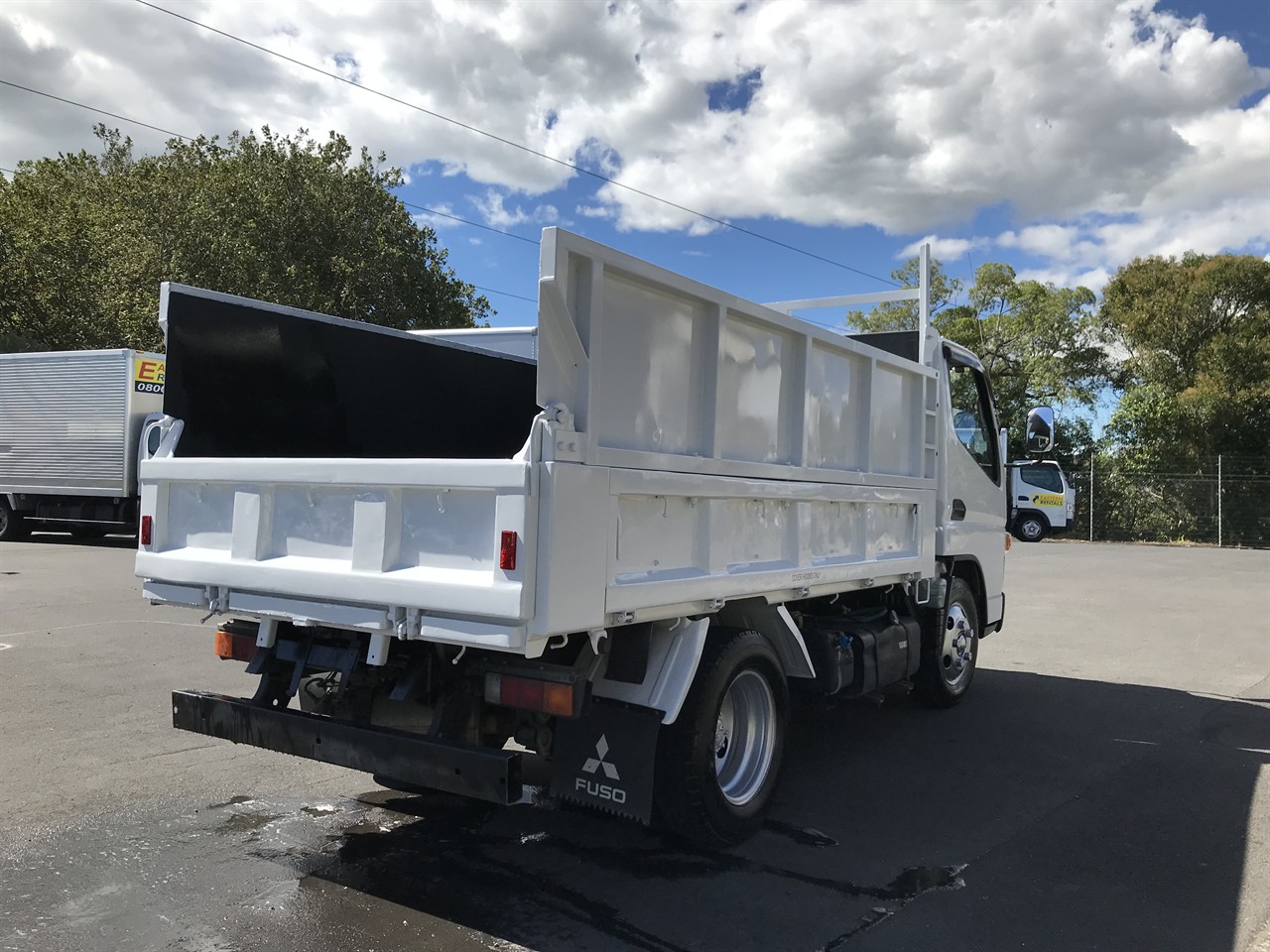 2018 Mitsubishi Canter