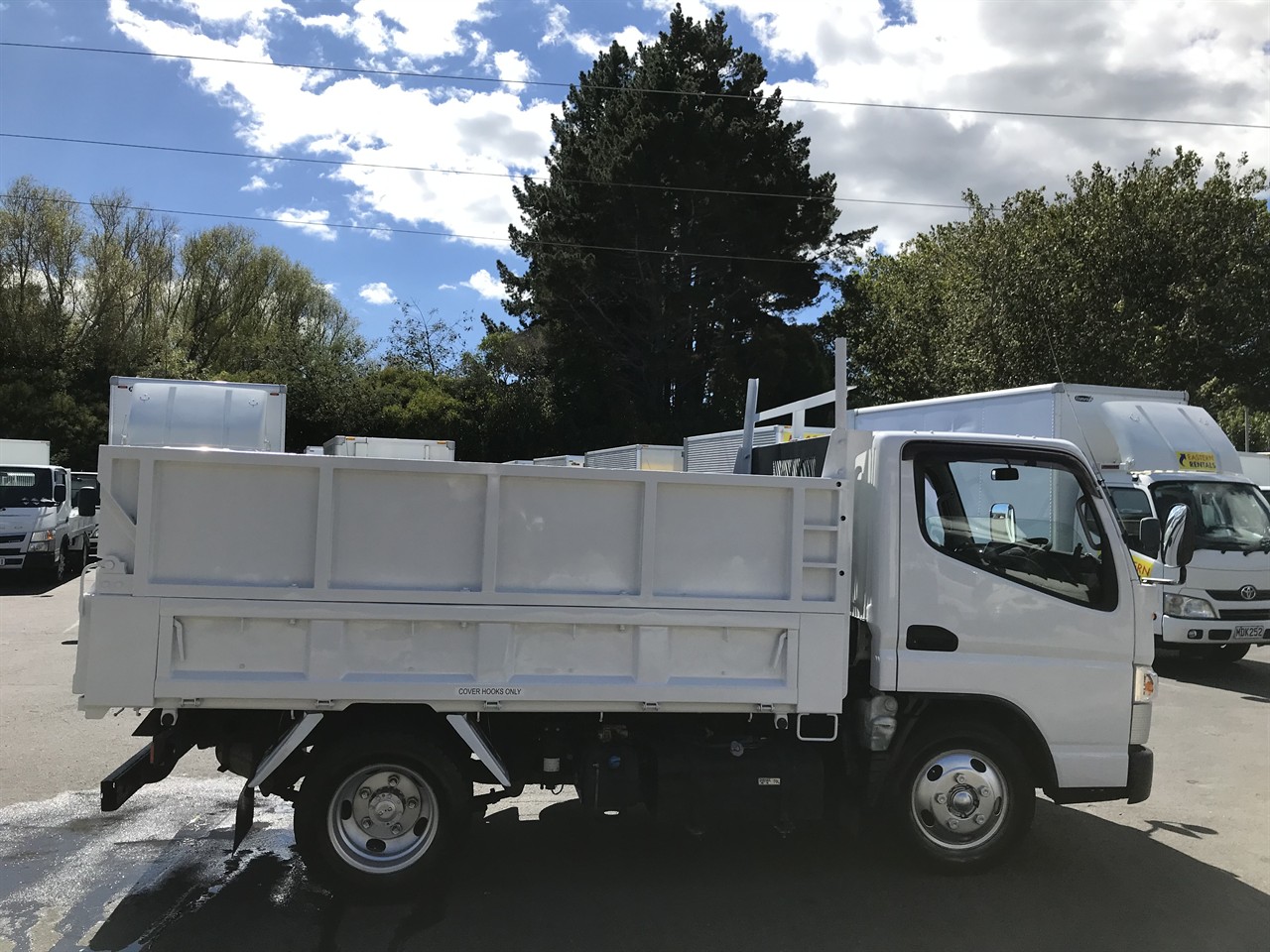 2018 Mitsubishi Canter