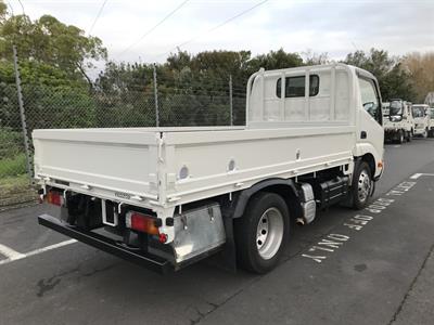 2015 Toyota Dyna - Thumbnail