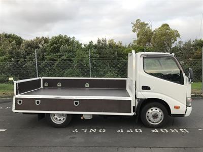 2015 Toyota Dyna - Thumbnail