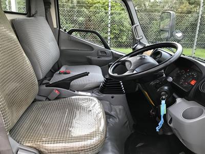 2015 Toyota Dyna - Thumbnail