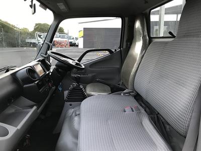 2015 Toyota Dyna - Thumbnail