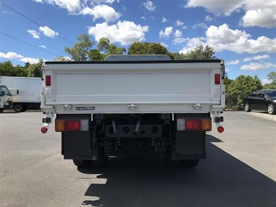 2018 Hino Dutro - Thumbnail