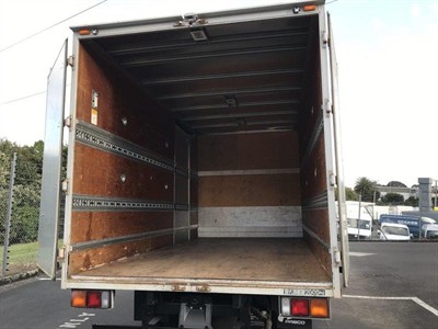 2016 Mitsubishi Canter - Thumbnail