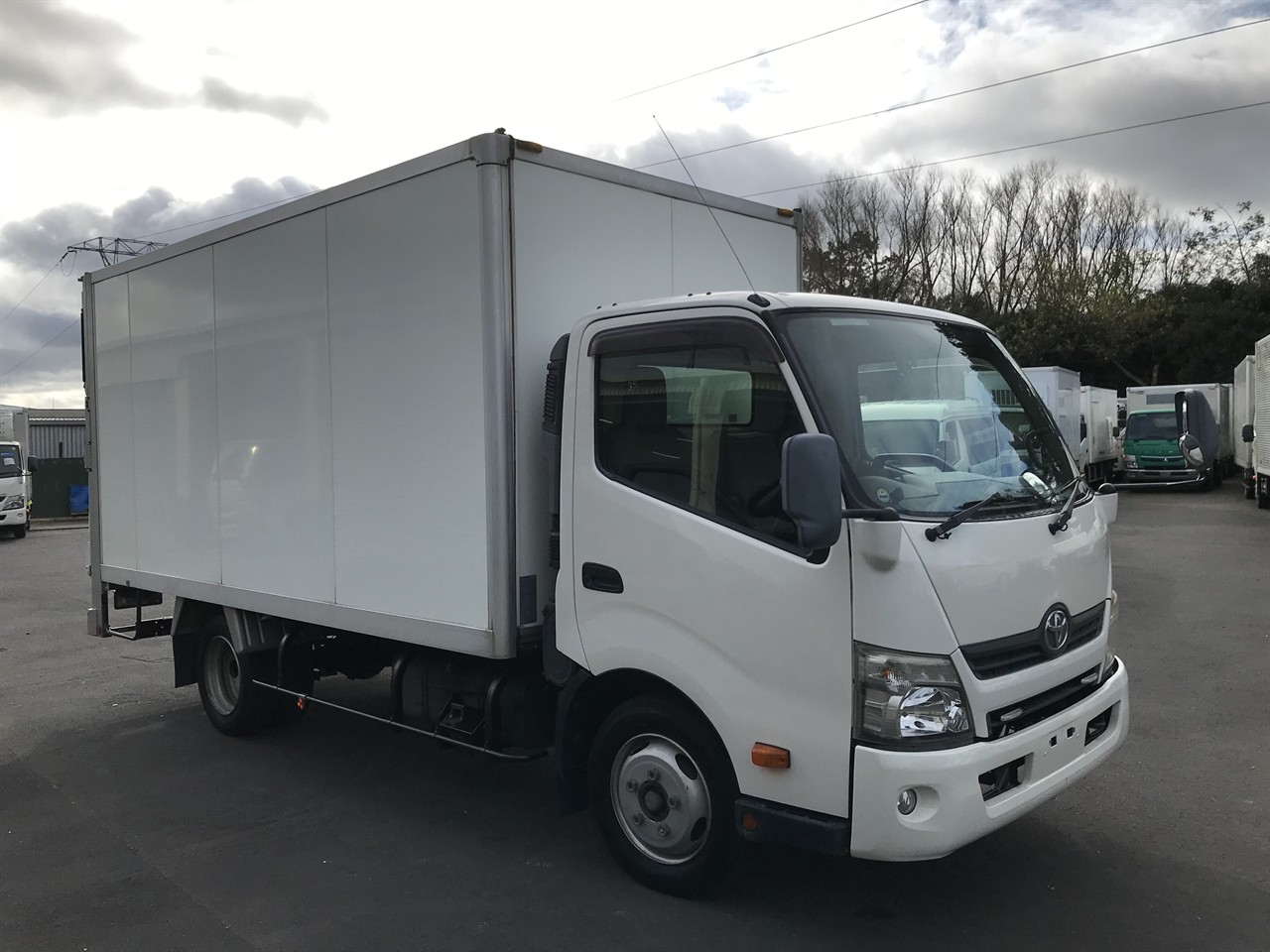 2016 Toyota Dyna