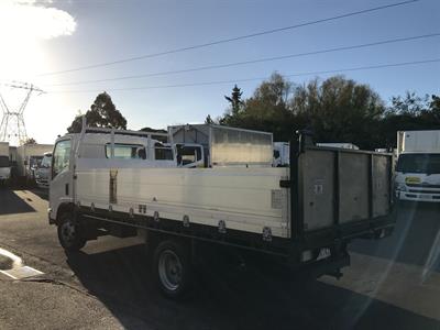 2012 Isuzu Elf - Thumbnail