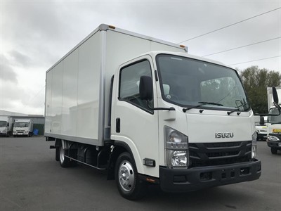 2015 Isuzu Elf - Thumbnail