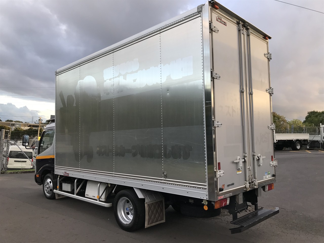 2017 Hino Dutro