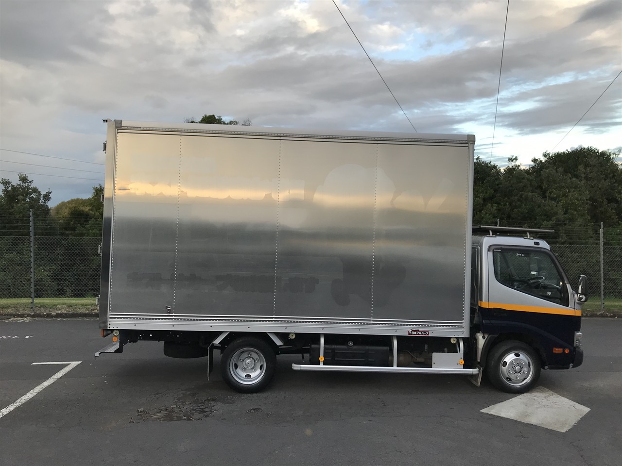 2017 Hino Dutro